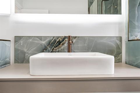 25 Fieldsend Road, Cheam, Sutton, SM3 8PA