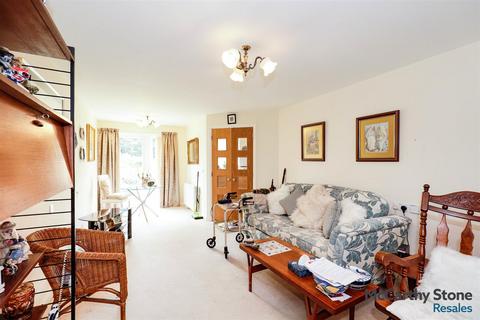 1 bedroom apartment for sale, Thackrah Court, Squirrel Way, Shadwell, Leeds