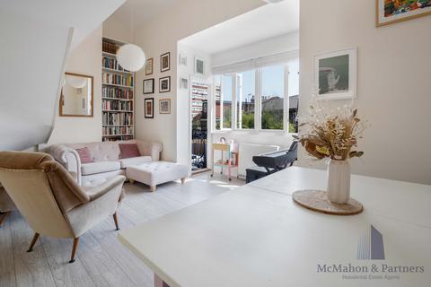 1 bedroom flat for sale, Chester Court, Trundleys Road, London, SE8