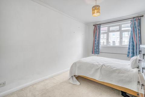 63 Swaffield Road, London, SW18 3AE