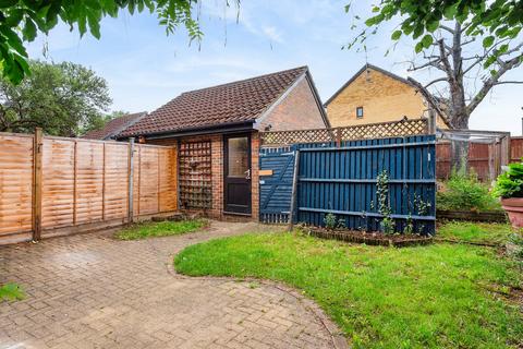 4 Pinkcoat Close, Feltham, TW13 7HL