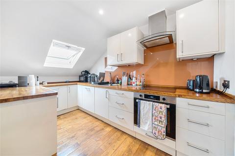 Flat 3, 20 Hanover Park, London, SE15 5HS