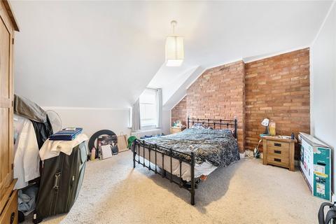 Flat 3, 20 Hanover Park, London, SE15 5HS