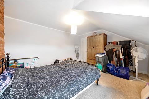 Flat 3, 20 Hanover Park, London, SE15 5HS