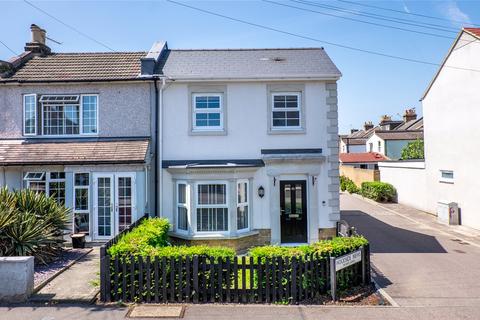63 Whitehill Road, Gravesend, DA12 5PF