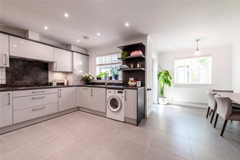 63 Whitehill Road, Gravesend, DA12 5PF