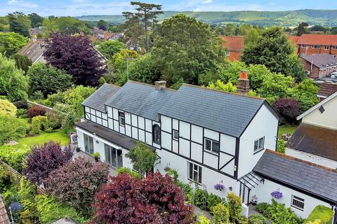 4 bedroom detached house for sale, Woodsland Road, Hassocks, BN6 8HE