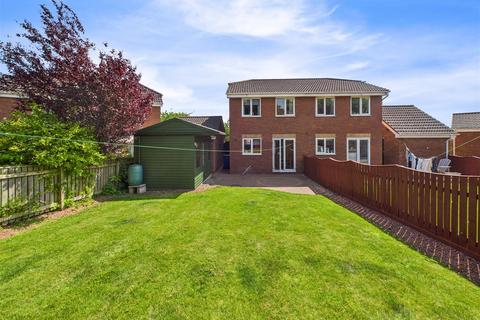 3 bedroom semi-detached house for sale, 3 Redwing Drive, Driffield, YO25 5HJ
