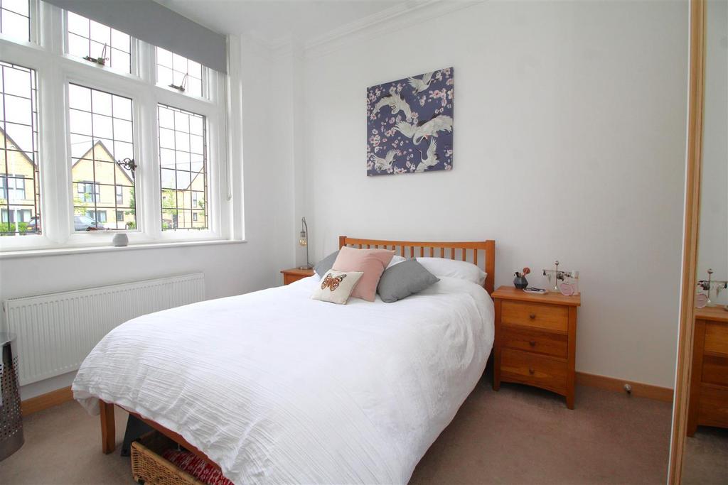 Bedroom 1 2.JPG