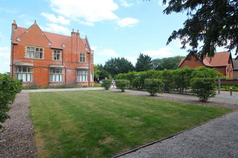 14 Gables Close, Peterborough, PE3 6GU