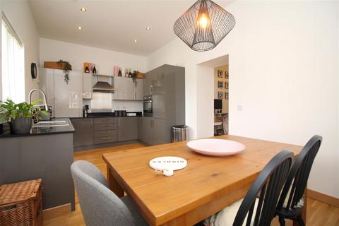 14 Gables Close, Peterborough, PE3 6GU