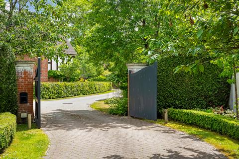 undefined, Pickhurst Road, Chiddingfold, Godalming, Surrey, GU8