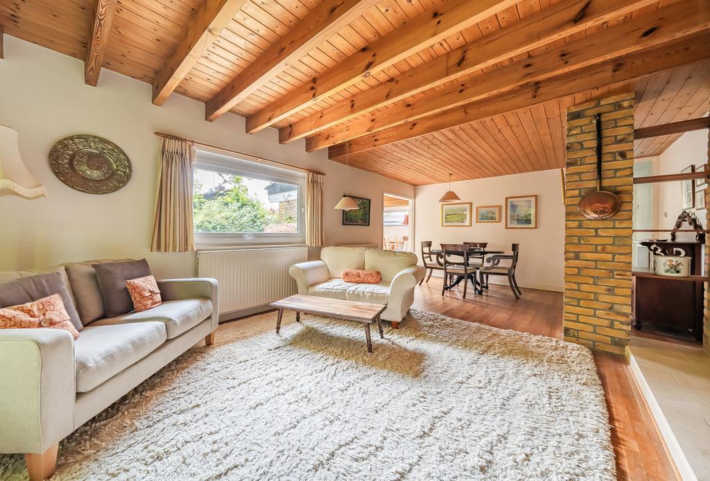 1304766-7-6846ed2...