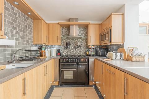 3b Bell Meadow, Pedmore, Stourbridge, DY9 0YY