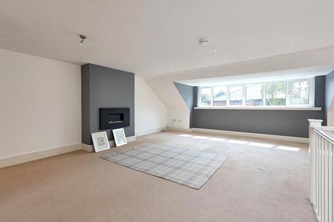 2 bedroom apartment for sale, Woodthorpe Drive, Woodthorpe, Nottingham