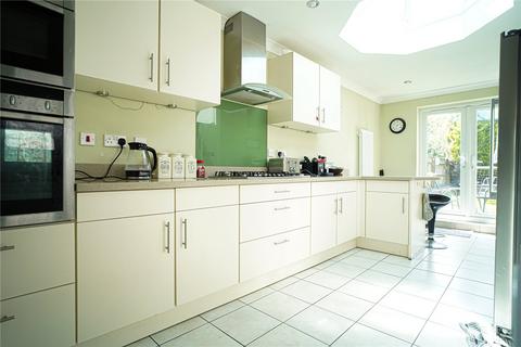 66 Avenue Road, Swindon, SN1 4DA