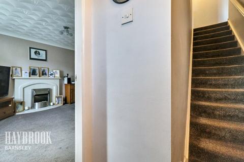 4 bedroom semi-detached house for sale, South Street, Dodworth