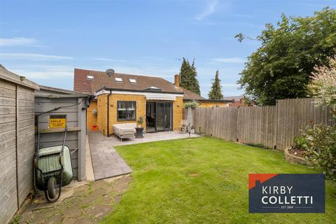 undefined, Pecks Hill, Nazeing