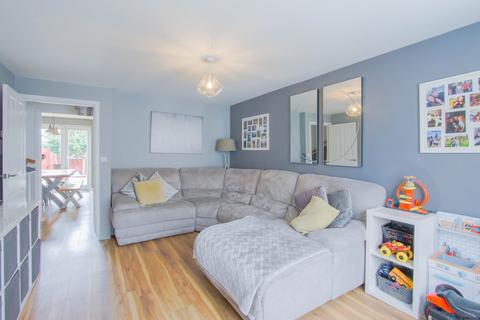 3 bedroom semi-detached house for sale, Great Mead, Yeovil