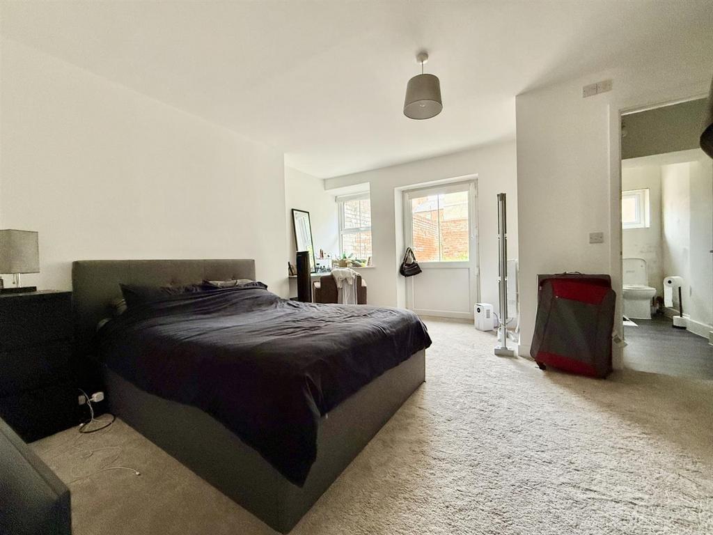 Bedroom1.jpg