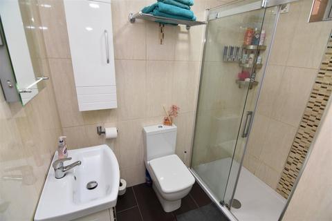 3 bedroom detached house for sale, Bridgeman Croft, Castle Bromwich, Birmingham