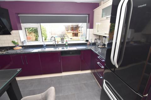 2 Bridgeman Croft, Birmingham, B36 0AF