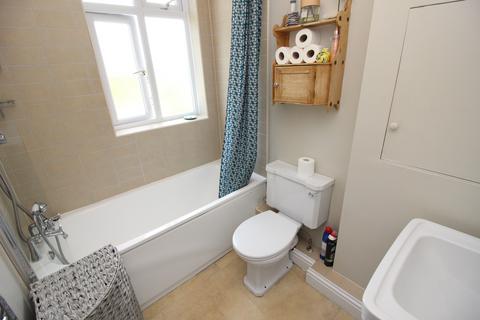 67 Bridgewood Road, Worcester Park, KT4 8XR