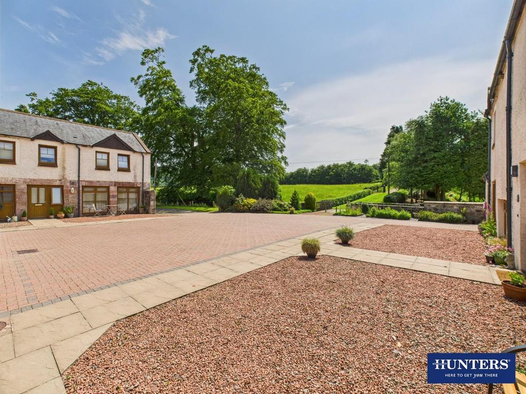 Front Garden/Courtyard
