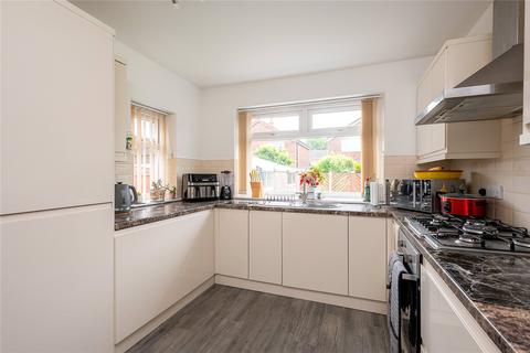 3 bedroom bungalow for sale, Red Hall Way, Leeds, LS14