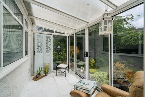 4 Ladbrook Close, Pinner, HA5 5LB