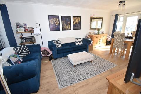 3 bedroom end of terrace house for sale, Beacon Road, Chatham
