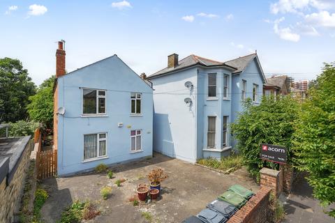2 bedroom apartment for sale, Aldworth Grove, London