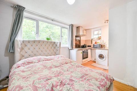 undefined, Askew Village, Wendell Park, London, W12