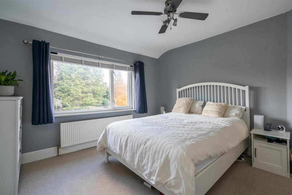 171 Ulverley Green Road, Olton, B92 8 AA DMS3013 2.
