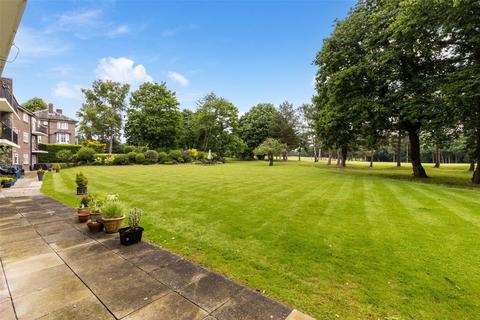 3 bedroom apartment for sale, Park Lawn, Farnham Royal, Slough, Buckinghamshire, SL2