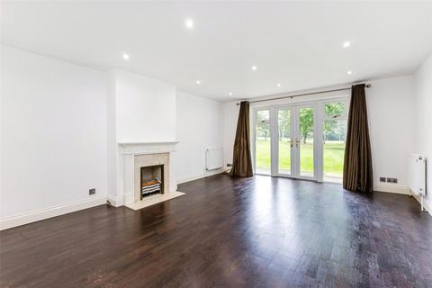 3 bedroom apartment for sale, Park Lawn, Farnham Royal, Slough, Buckinghamshire, SL2