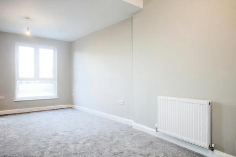 3 bedroom maisonette to rent, Stanley Avenue, Bristol BS7