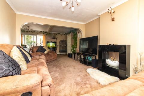 4 bedroom semi-detached house for sale, Colby Drive, Thurmaston, Leicester, LE4