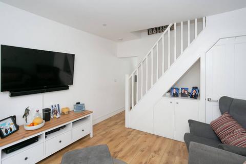 2 bedroom terraced house for sale, Neal Street, Watford, WD18