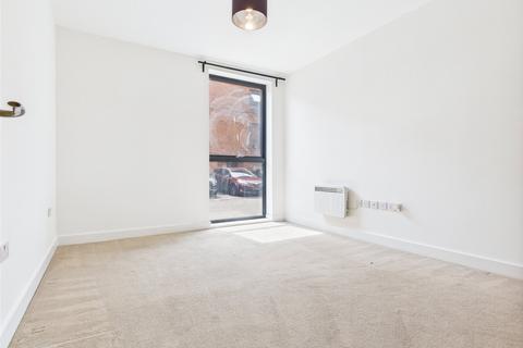 2 bedroom apartment to rent, Kiln Close, Gloucester, Gloucestershire, GL1