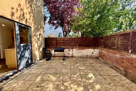 2 bedroom end of terrace house for sale, Villiers Road, Easton, Bristol BS5 0JH
