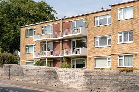 2 bedroom flat for sale, Beach Road, Penarth