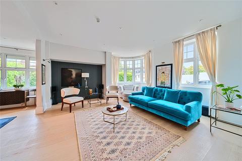 undefined, Woodside Avenue, London, N6