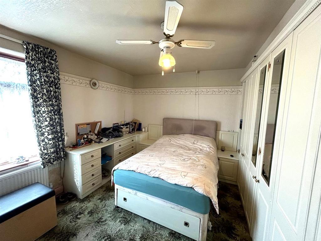 Bedroom1.jpg