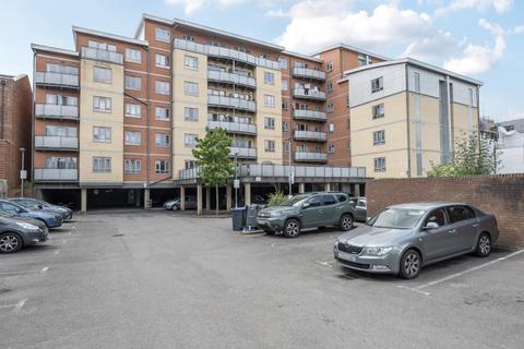 undefined, Crossway Point,  Reading,  Berkshire,  RG1