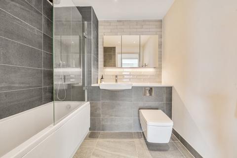 1 bedroom flat for sale, Heckfield Place, London, SW6
