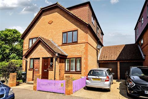 54 Sopwith Close, Kingston Upon Thames, KT2 5RN