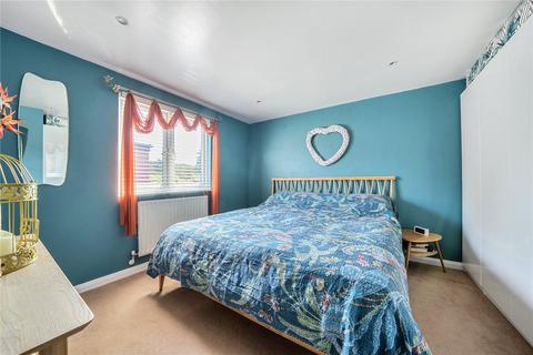 54 Sopwith Close, Kingston Upon Thames, KT2 5RN