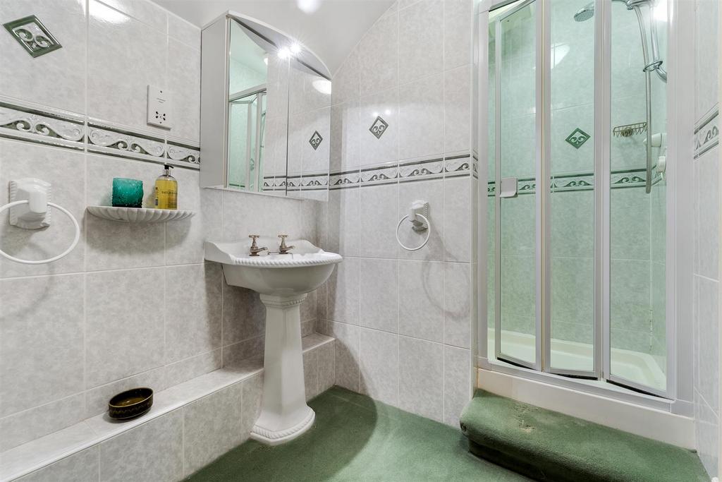 Bed 2 En Suite