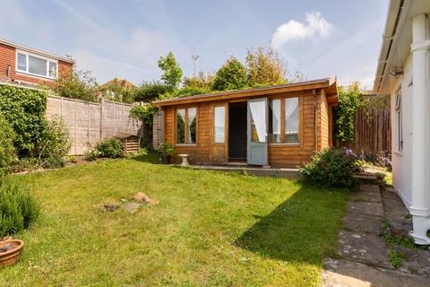 2 bedroom bungalow for sale, Hailsham Avenue, Saltdean, Brighton